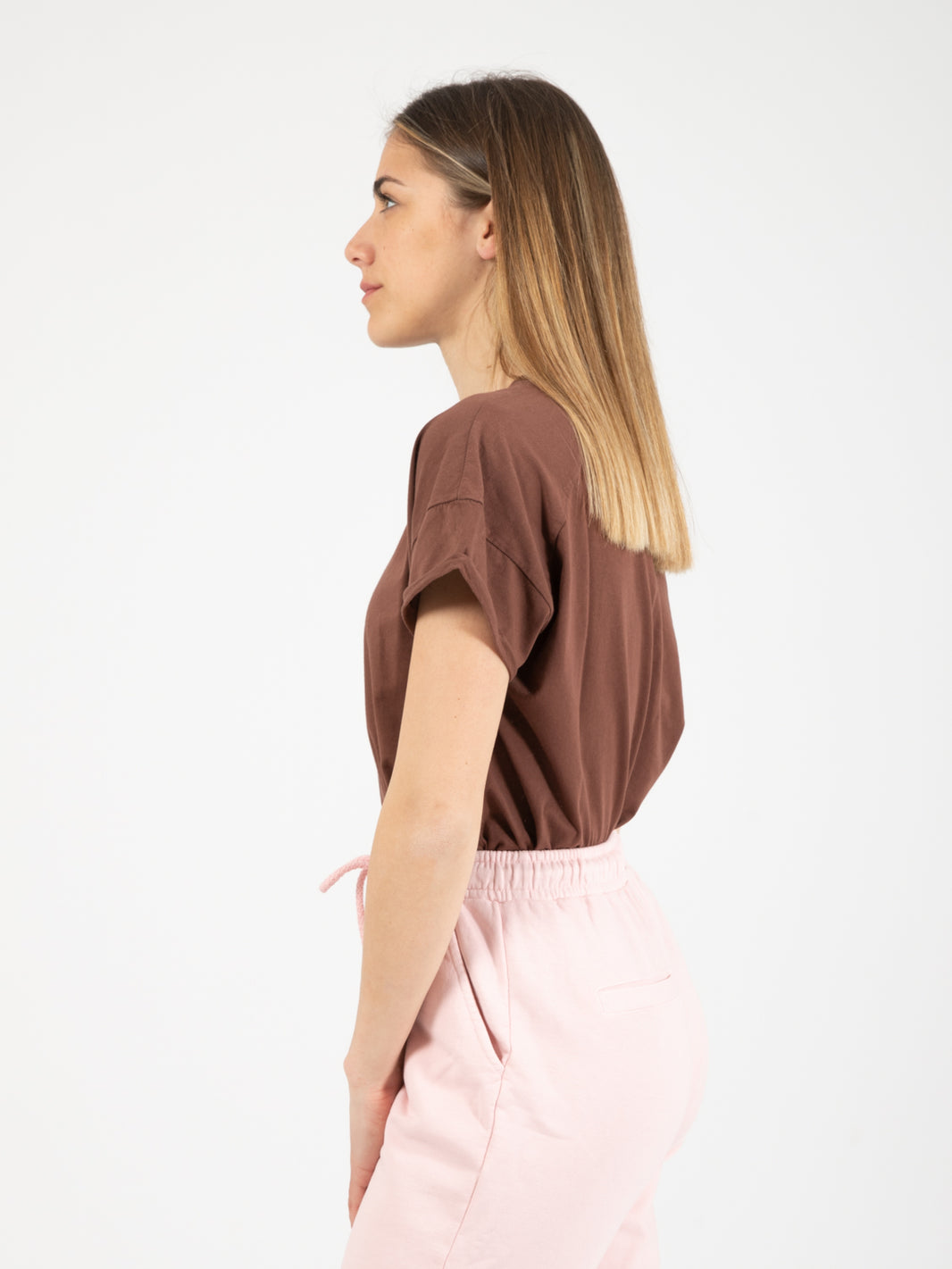 Basic over cocoa sweater