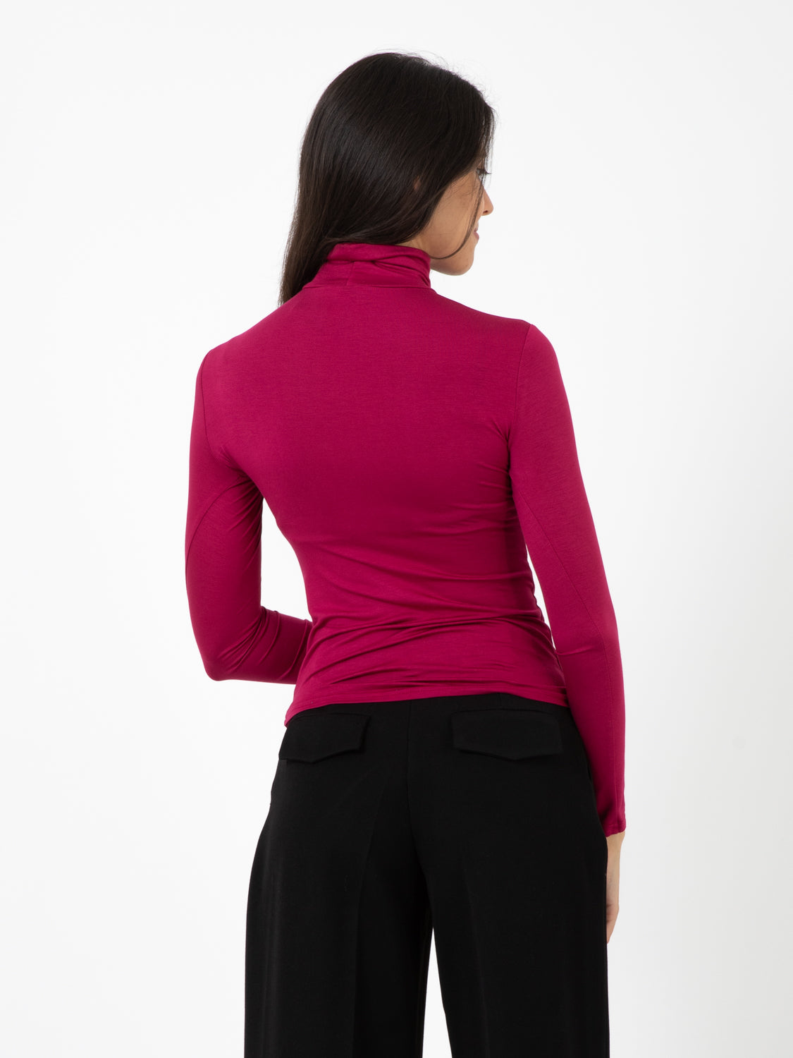 Maglia collo alto amarena