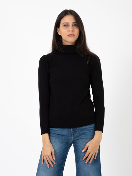 Maglioncino collo alto raglan nero