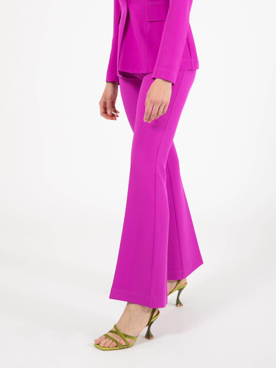 Pantaloni a zampa fuxia
