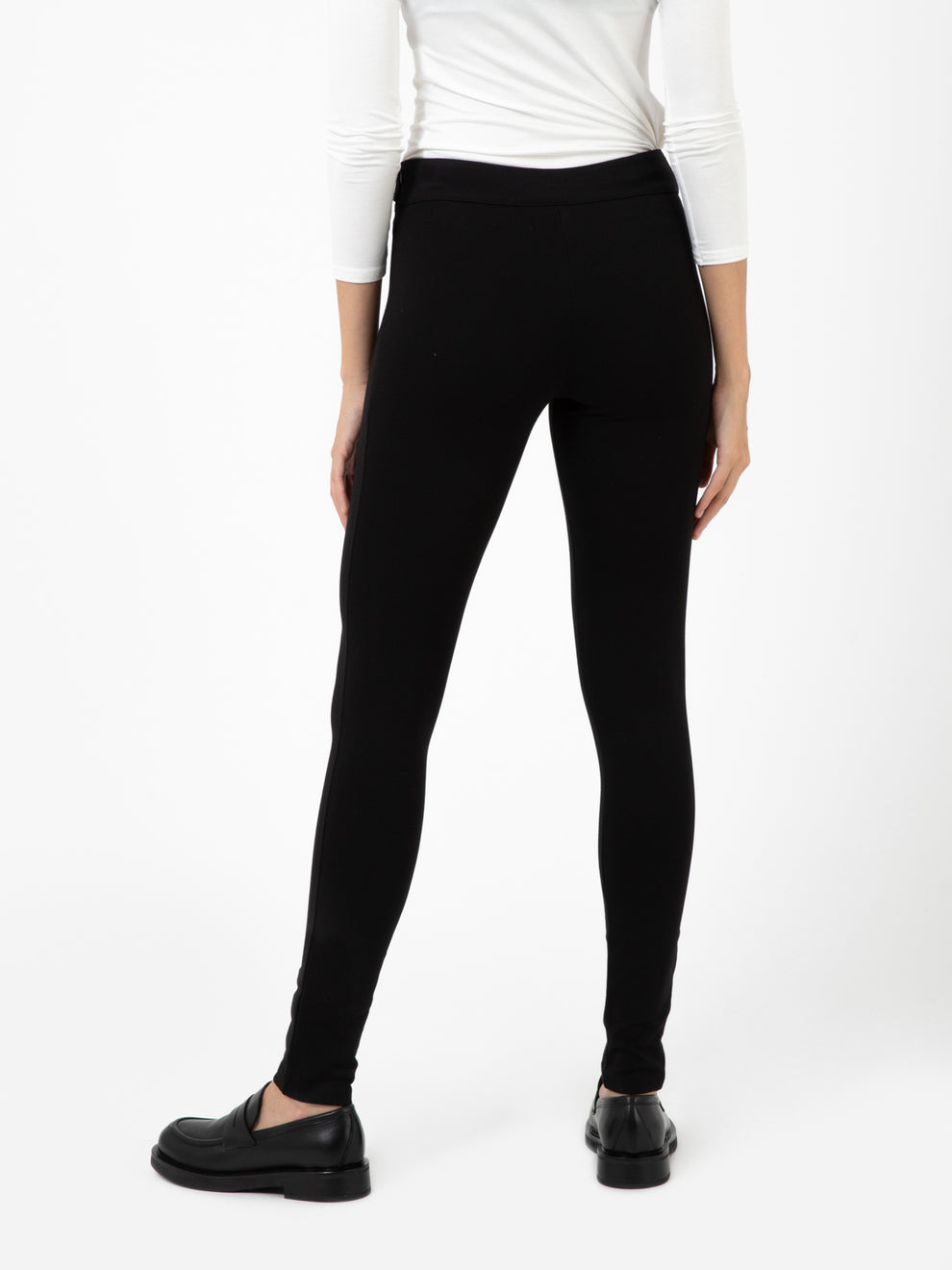 Pantaloni neri elasticizzati