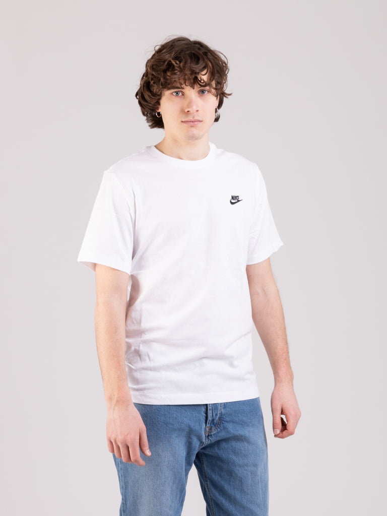 NIKE - T-shirt bianca con logo sul cuore