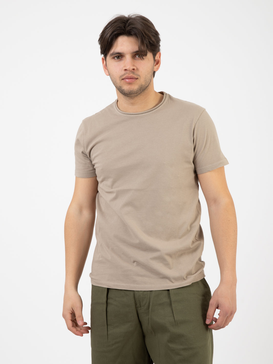 T-shirt girocollo taglio vivo sabbia