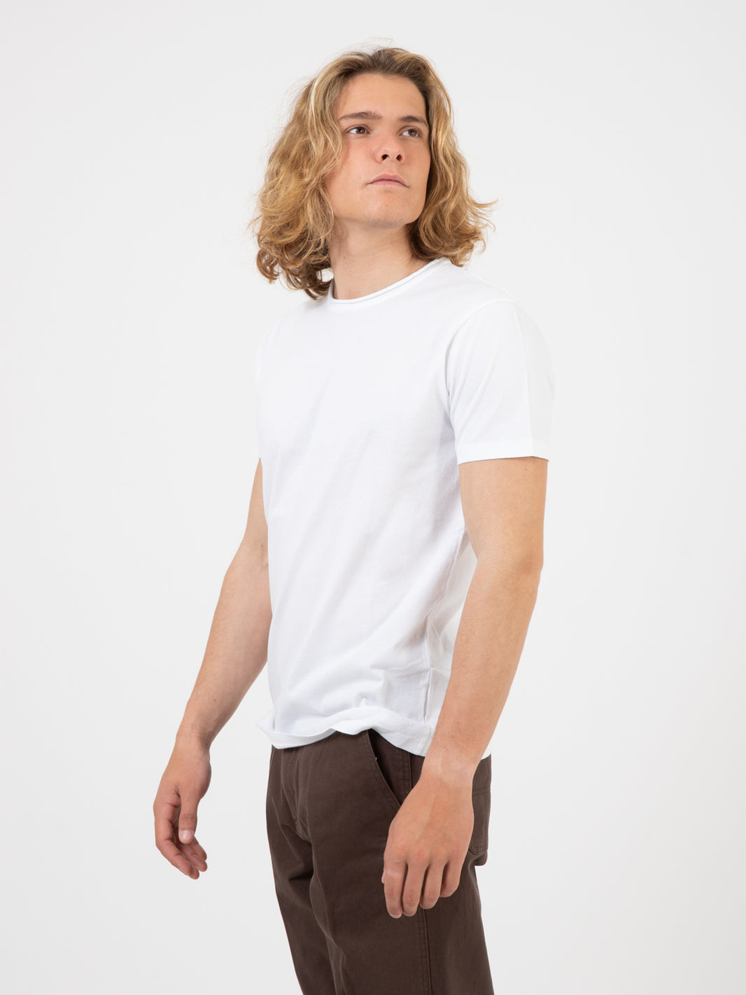 T-shirt girocollo taglio vivo bianco
