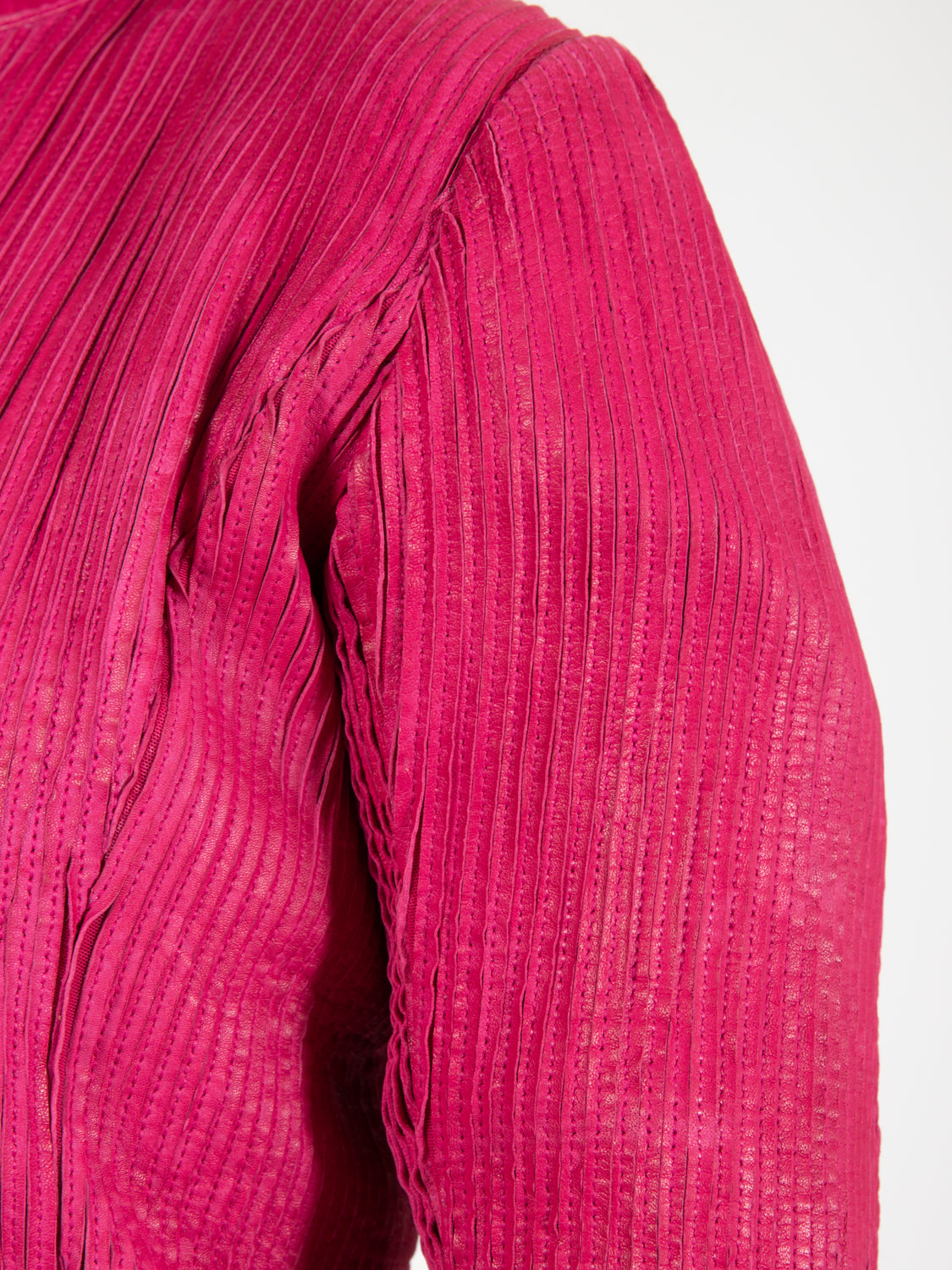 Drielle glove fit fuchsia jacket