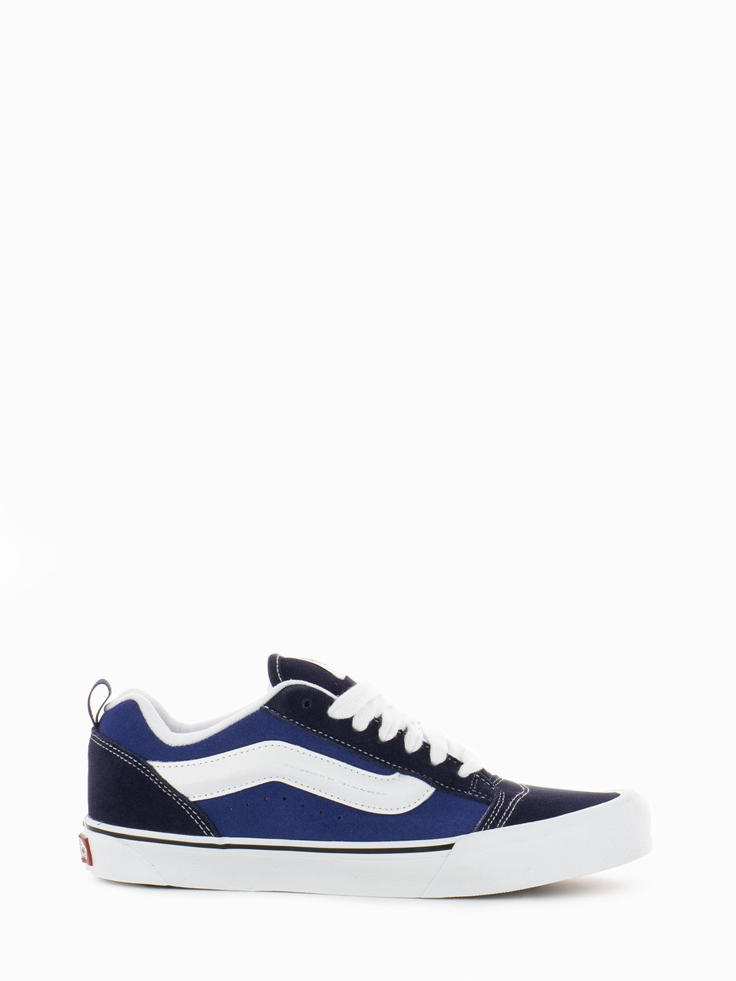 Knu Skool navy / true white sneakers