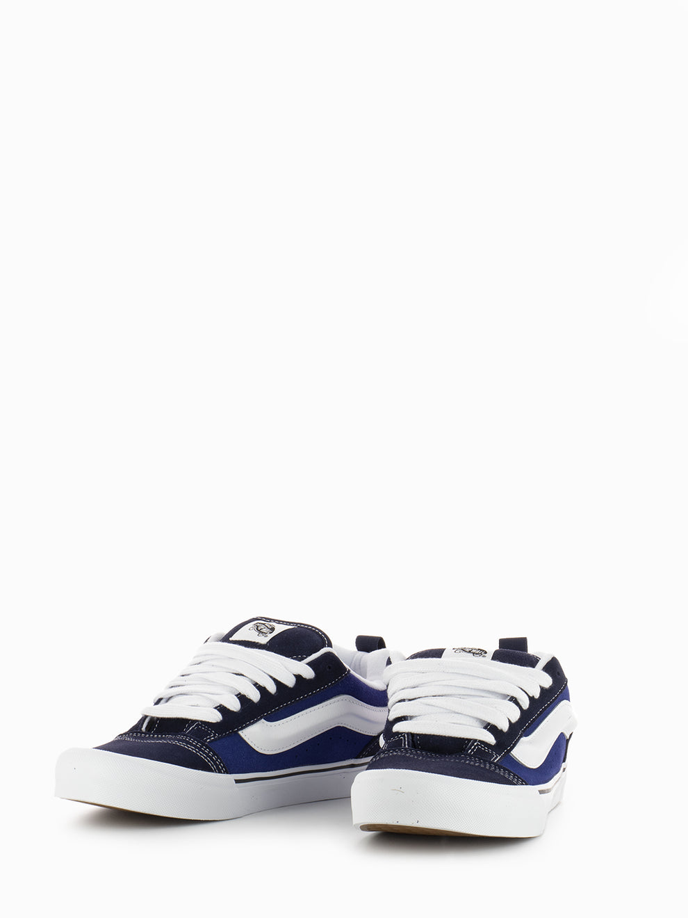 Knu Skool navy / true white sneakers