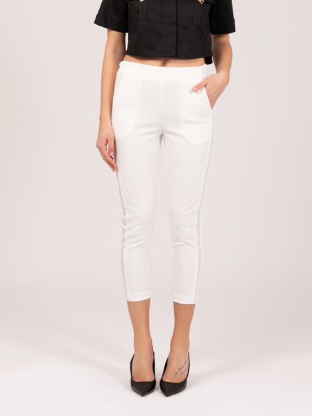 Pantaloni bianchi con bande laterali satinate