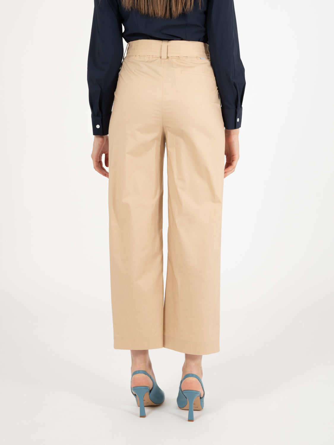 Pantaloni dritti in popeline di cotone beige