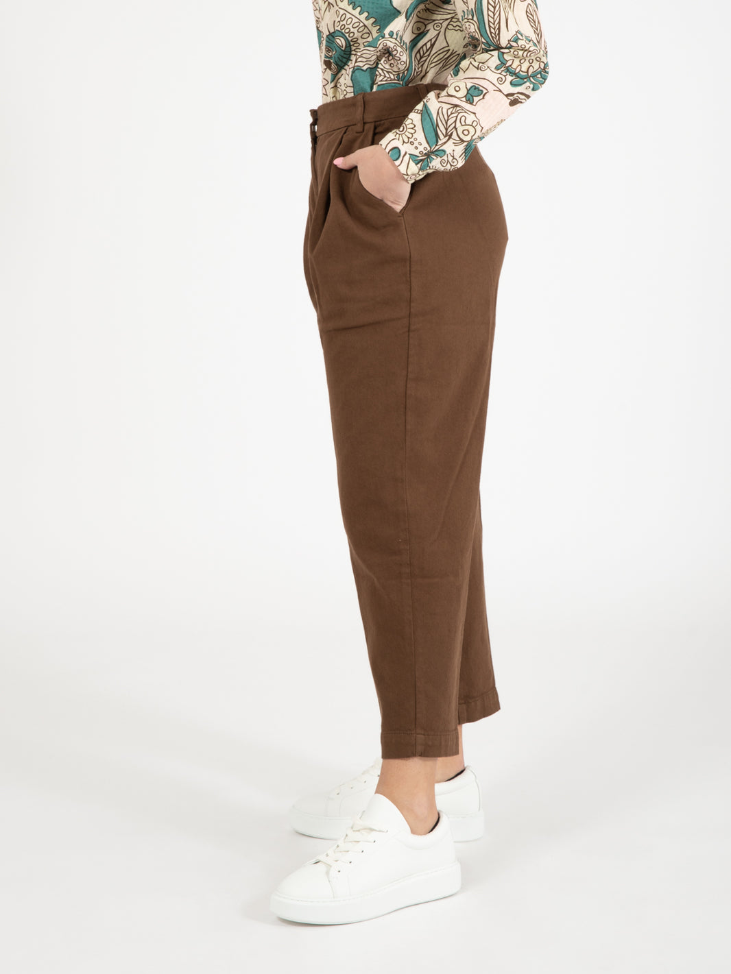 Market trousers in brown cotton twill